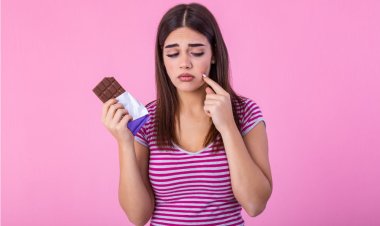 الاسطورة الطبية عن الشوكولاتة وعلاقتها بحب الشباب وبثور الجلد