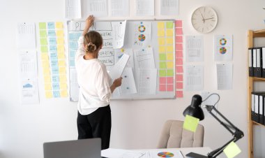 حين يصبح التنظير عقيدة والتنفيذ استثناءً: كيف تعيق الثقافة حركة التقدم؟